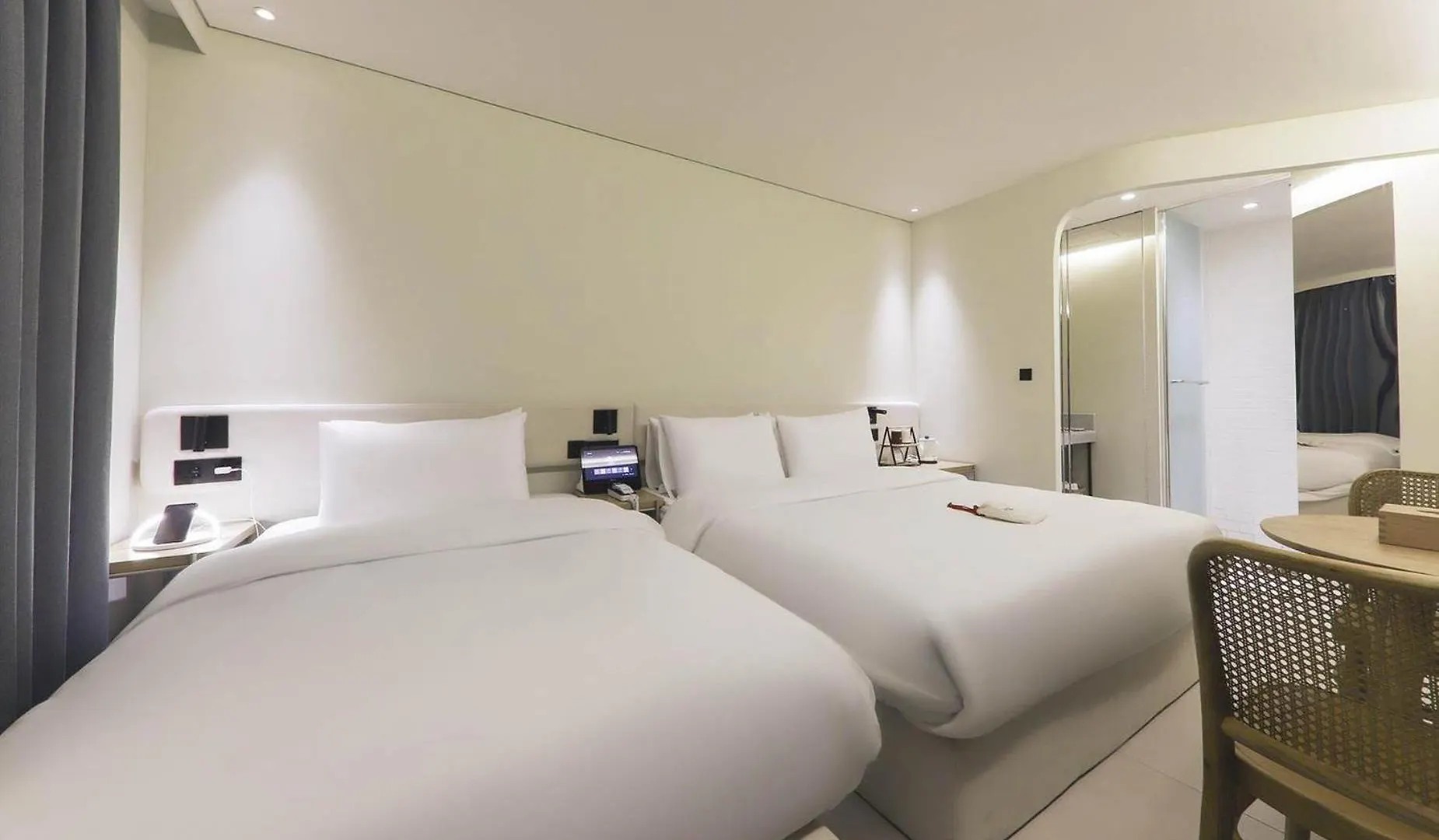 Mute Hotel Pusan Motel